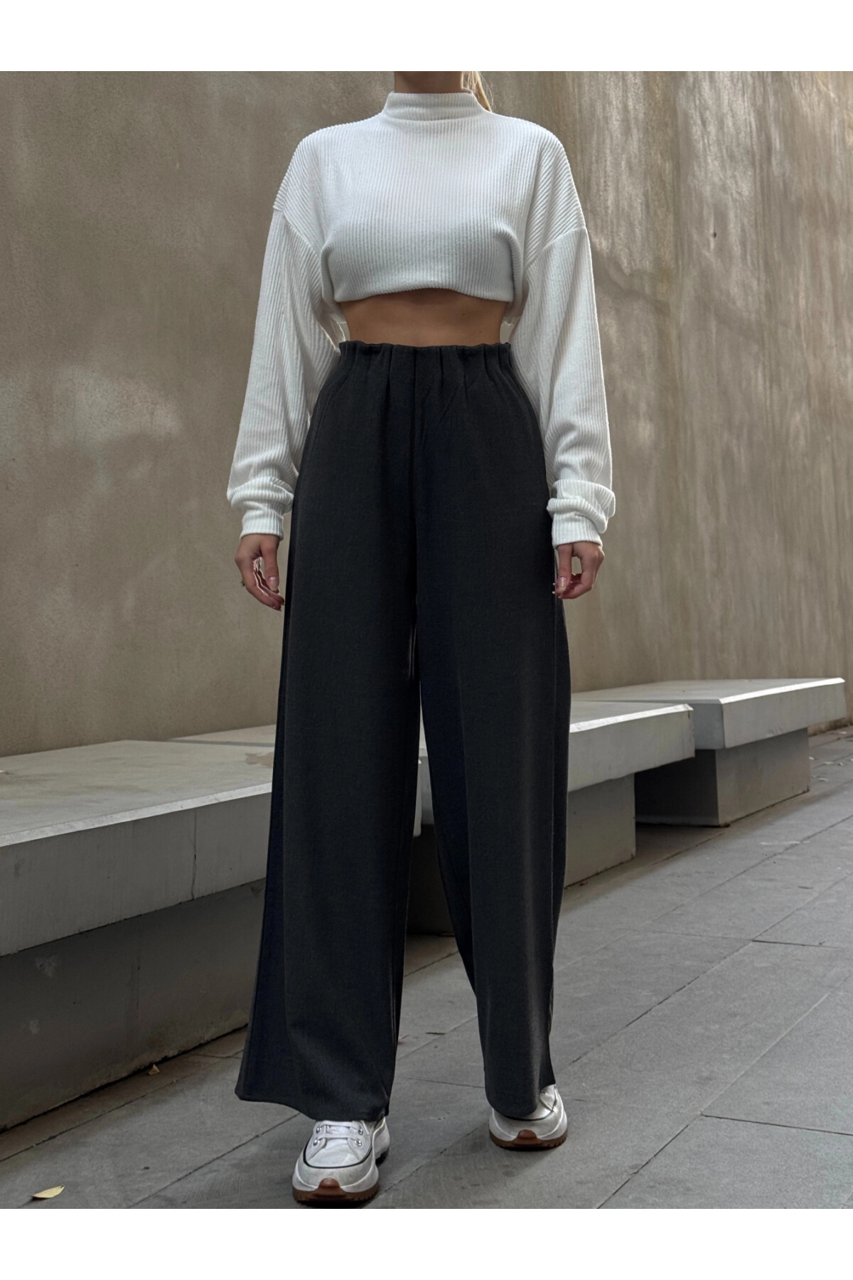 Kadın Antrasit Bel Detaylı Bol Pantolon (ZCKZC119)