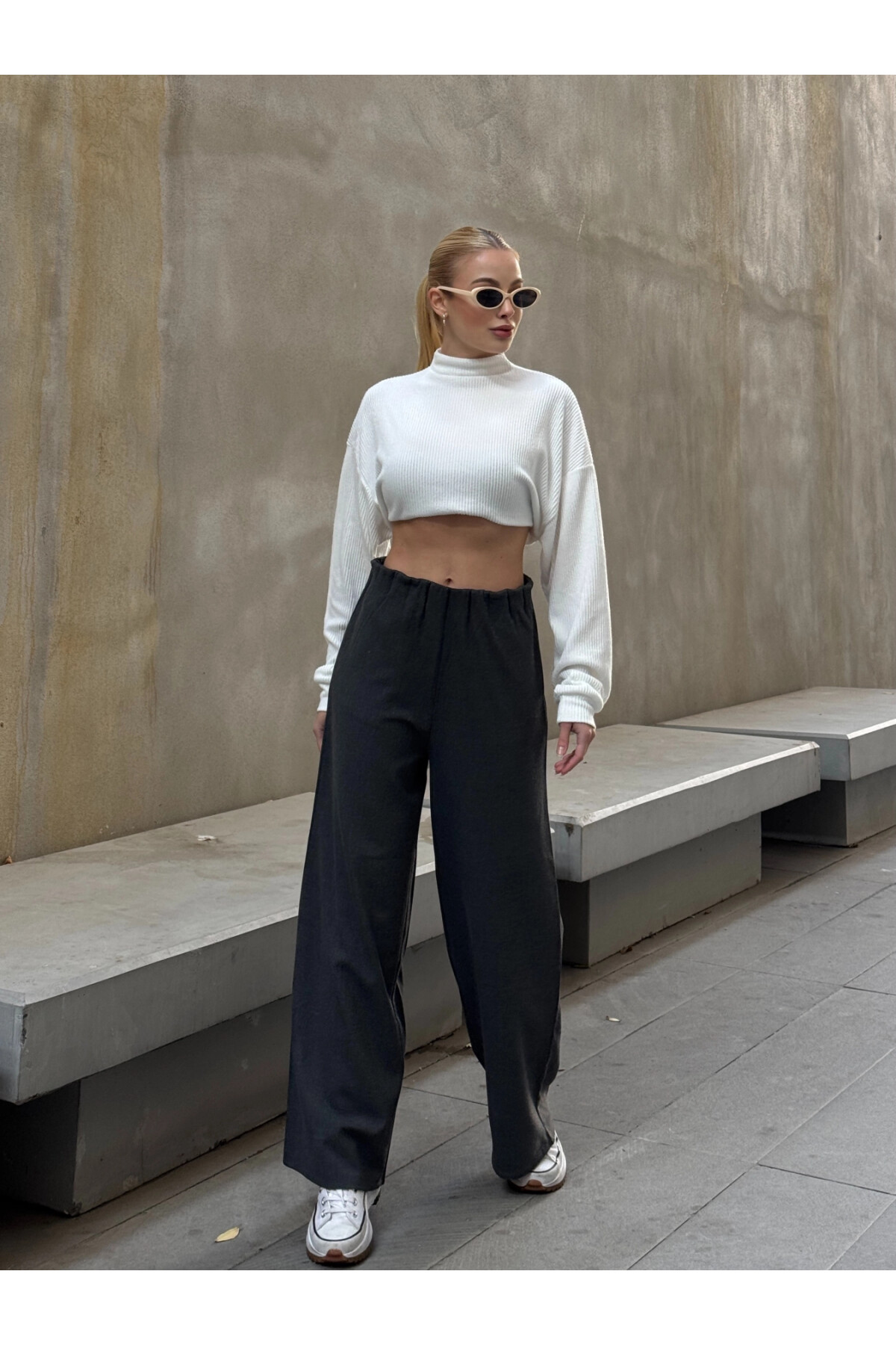 Kadın Antrasit Bel Detaylı Bol Pantolon (ZCKZC119)