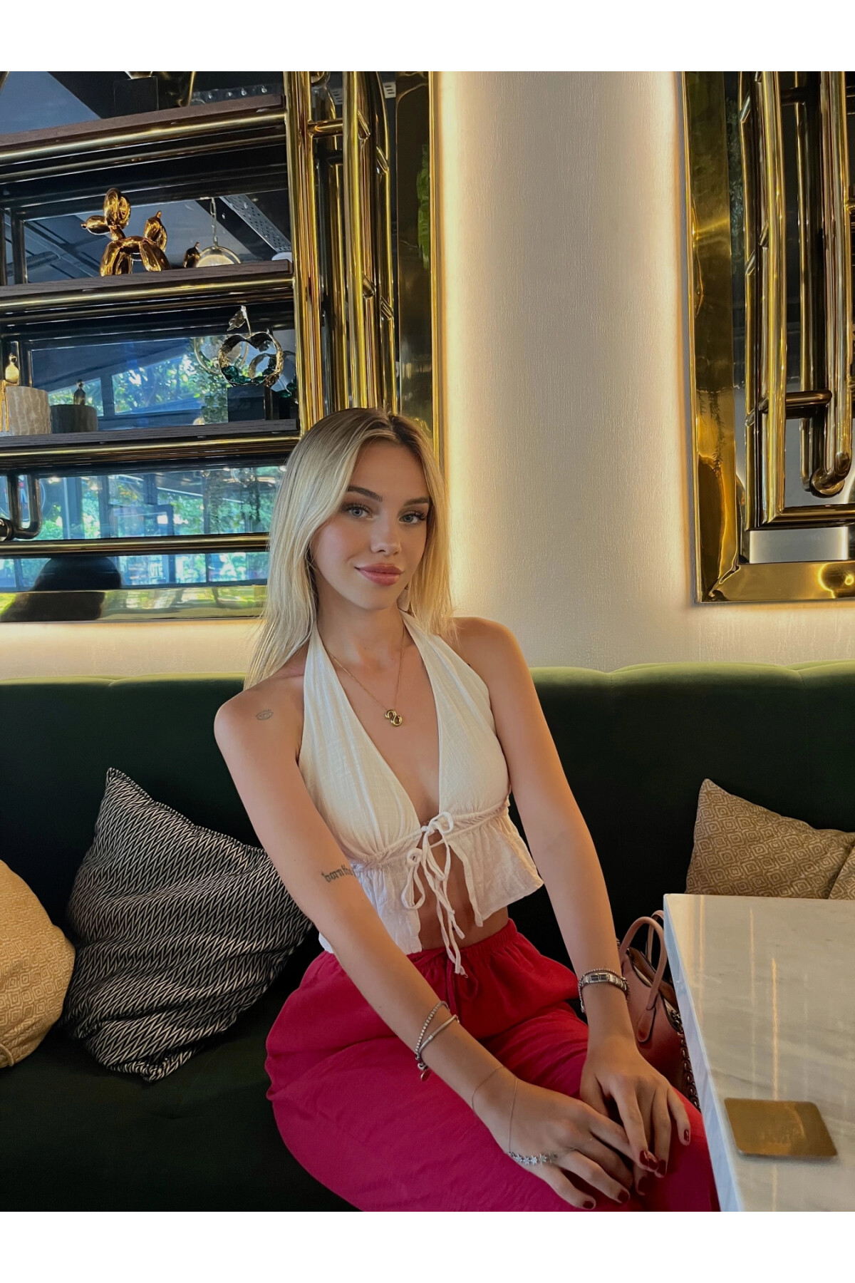 Kadın Beyaz Boyundan Bağlamalı Sırtı Açık Keten Büstiyer (ZCK108)