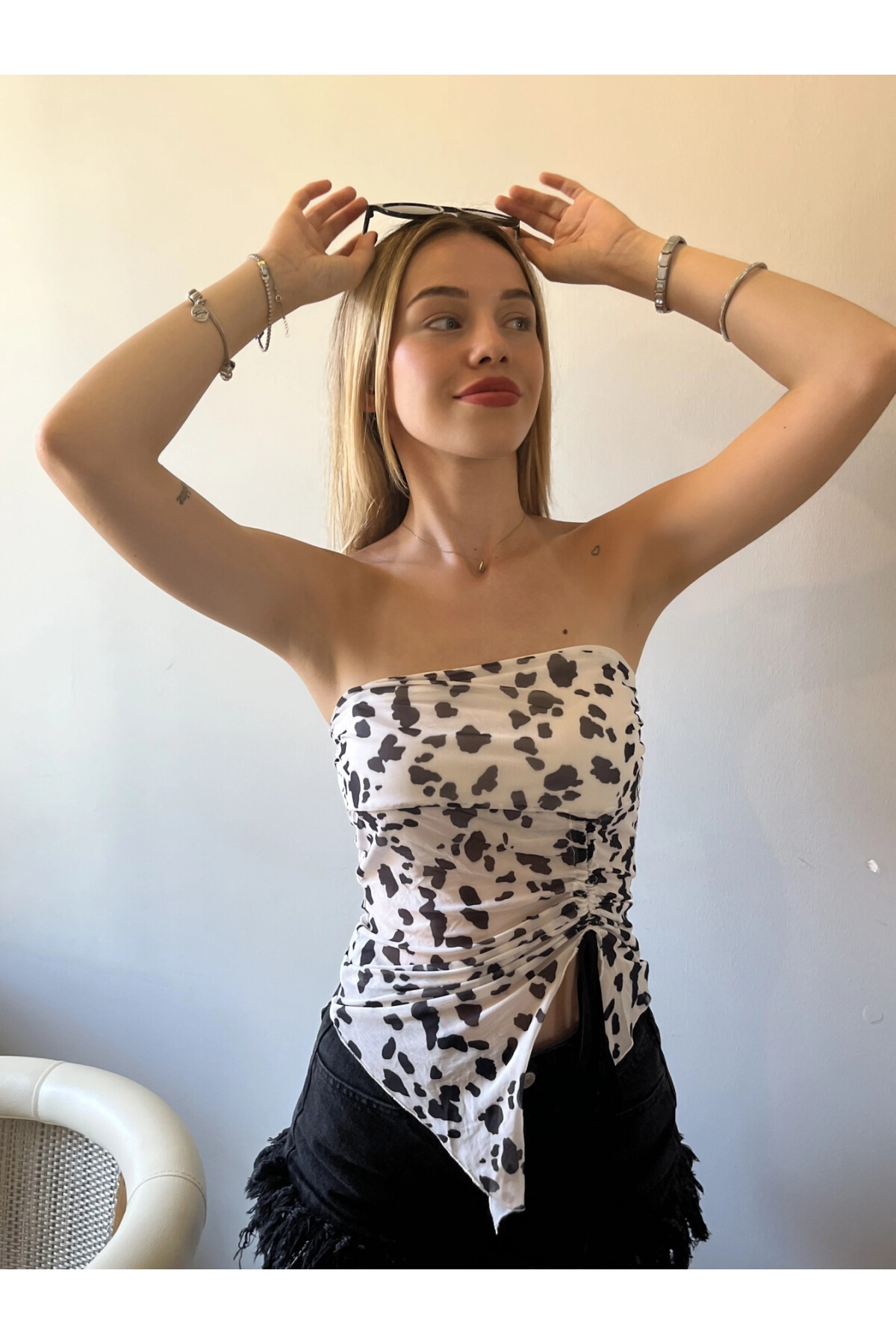 Kadın Beyaz Transparan Straplez Tül Crop Bluz (ZCKSA320)