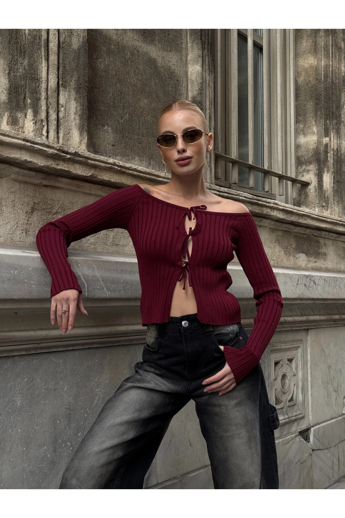 Kadın Bordo Kayık Yaka Fiyonk Bağlama Detaylı Crop Triko (ZCKTY033)