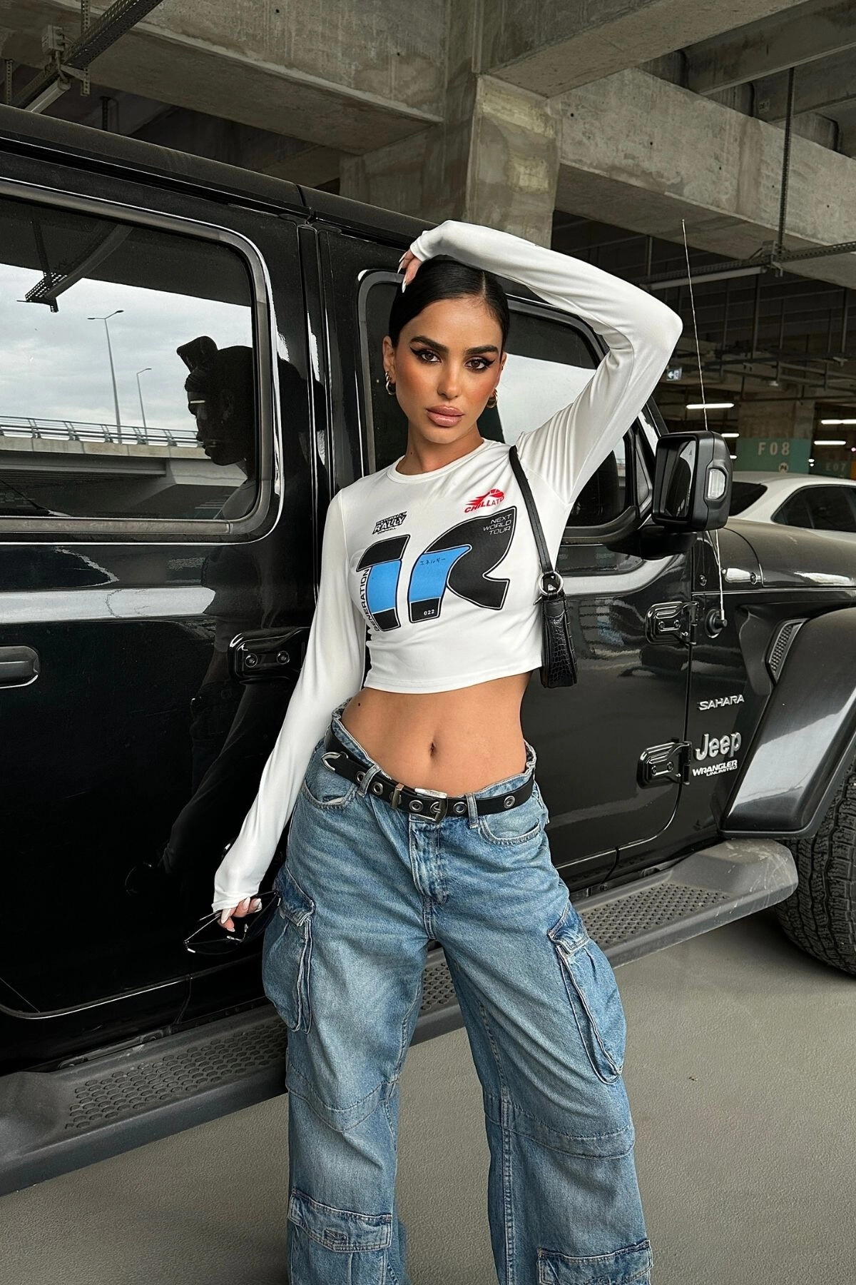 Kadın Ekru Yarış Desenli Uzun Kollu Pamuklu Crop T-Shirt (zck0579)