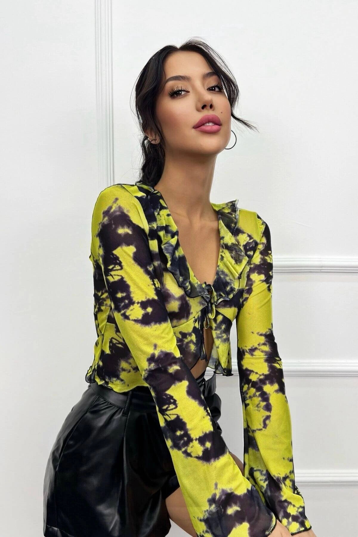 Kadın Sarı Fırfırlı Transparan Tül Bluz (zck0728)