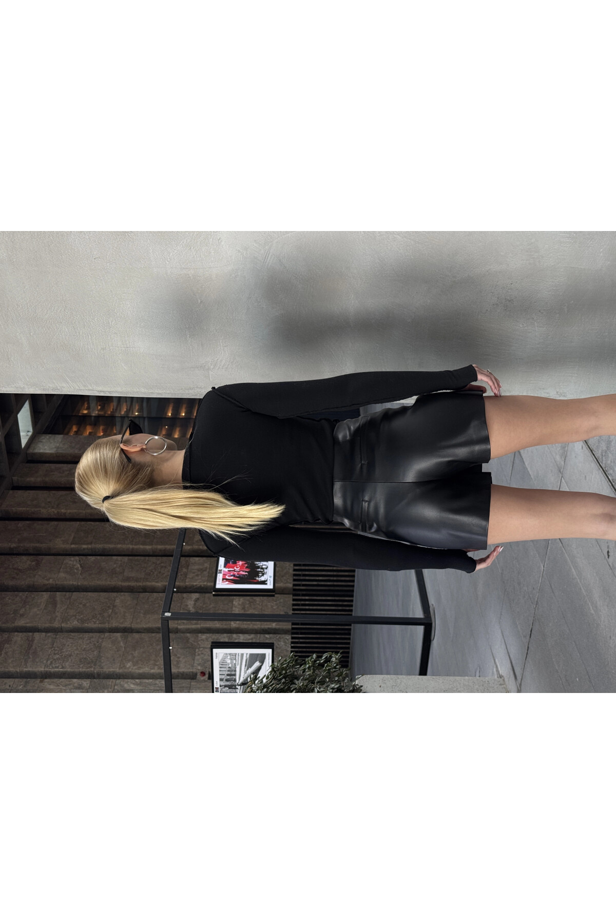 Kadın Siyah Deri Mini Şortlu Etek (zckzc116)