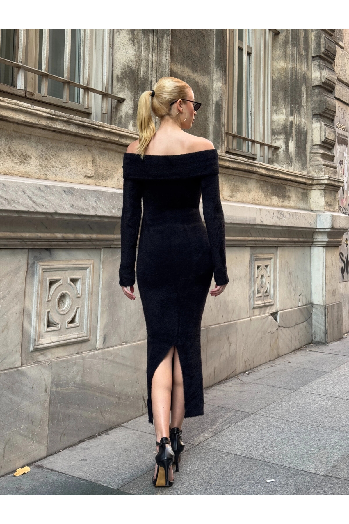 Kadın Siyah Sakallı Madonna Yaka Uzun Elbise (ZCKTY044)