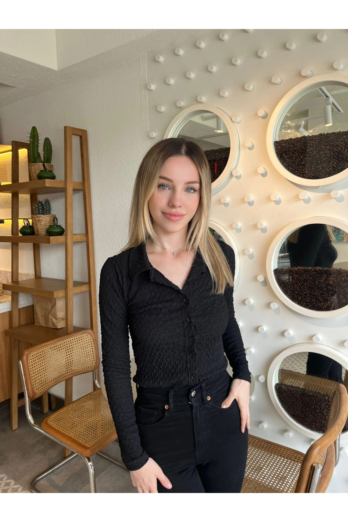 Kadın Siyah Uzun Kollu Gömlek (ZCKSA334)