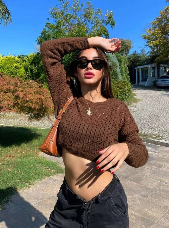 Kadın Kahverengi Ajurlu Triko Crop Kazak (zck0566)