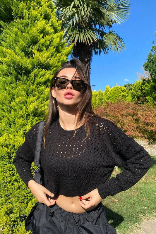 Kadın Siyah Ajurlu Triko Crop Kazak (zck0566)