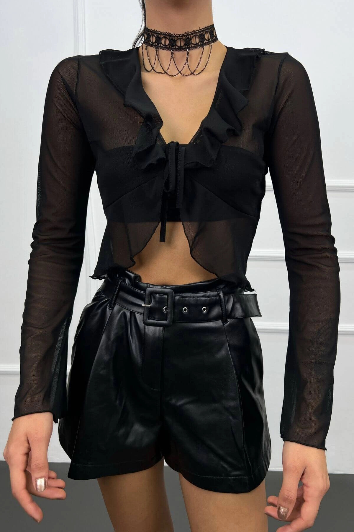 Kadın Siyah Fırfırlı Transparan Tül Bluz (zck0728)