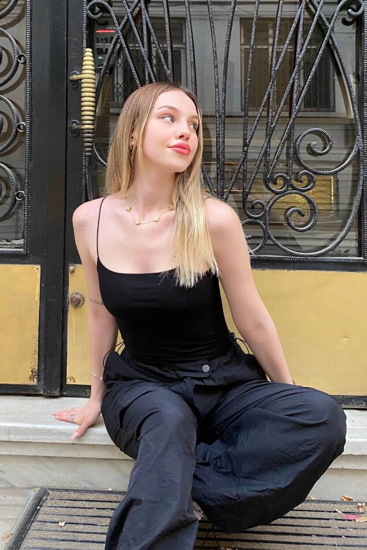 Kadın Siyah İp Askılı Basic Bluz (zck0694)