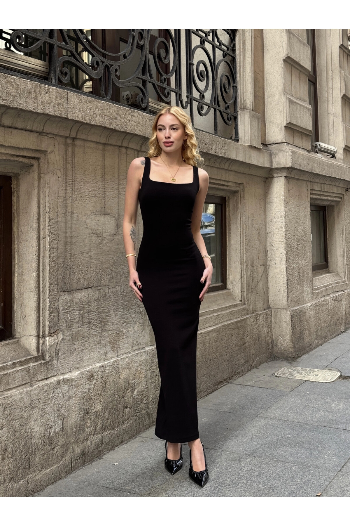 Kadın Siyah Kare Yaka Midi Boy Elbise (ZCKSS162)